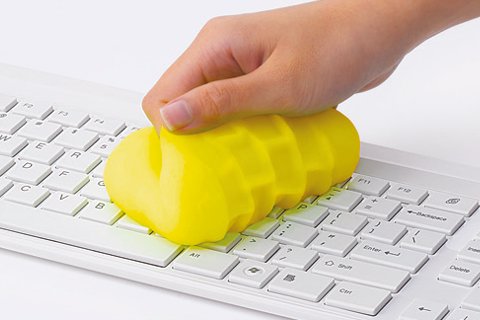 Vintage4lyfe's tweet photo. Always wipe down your computer and screen #applerepair #vintagesystems #computerrepairtips https://t.co/8vyVzHK5bu