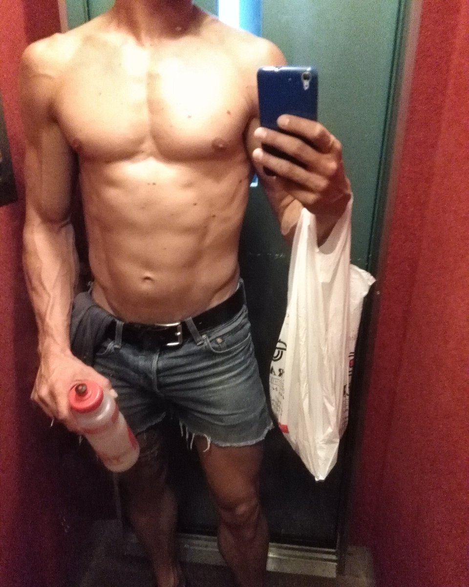CrossGymClub's tweet photo. I wish you a good time 🙏🙌🙏 #body #bodytransformation #sixpack #shape #fit #tip #men #menshealth #chest #sixpacks #fitforfun #fibo2018 #fit https://t.co/5e8n5cO0oD