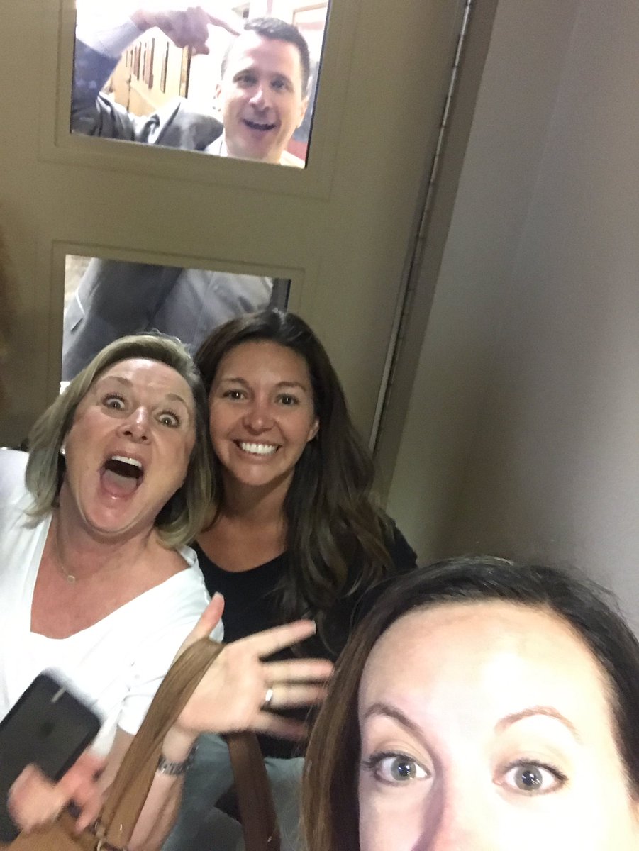 TheMrsLane's tweet photo. Thank you @DrRDubKellerISD for participating in our scavenger hunt! #40yearsofexcellence #BackToSchool2017 #KellerISD #Proud2bKISD https://t.co/PwVS9668ty