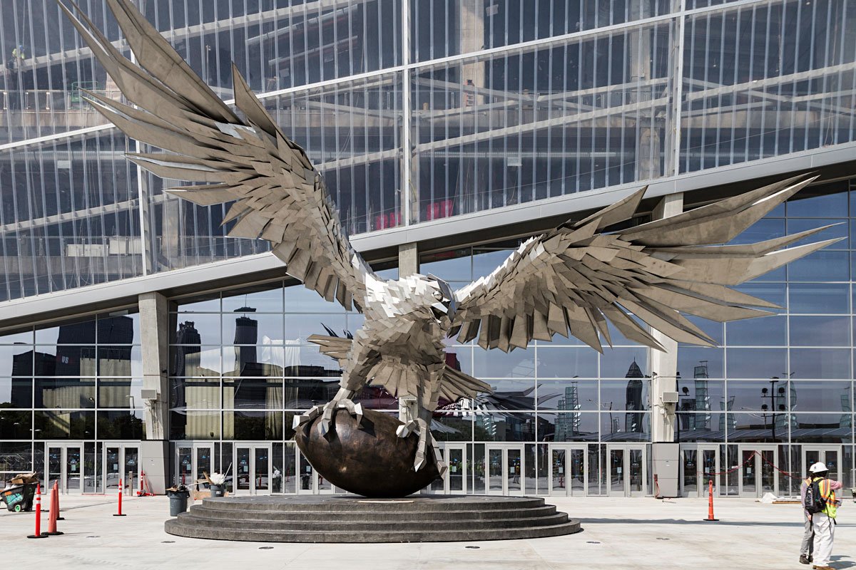 artsy's tweet photo. A first look at Mercedes-Benz Stadium’s art collection (via @AtlantaMagazine): https://t.co/lstbnFiZ4r https://t.co/RrTT6fZkGR