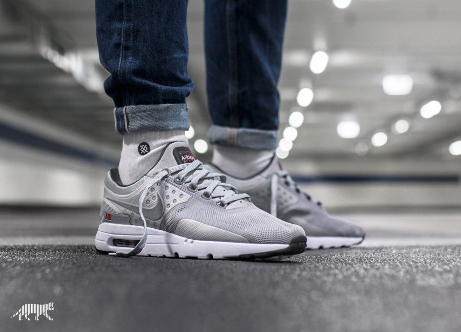 nike air max zero qs metallic silver