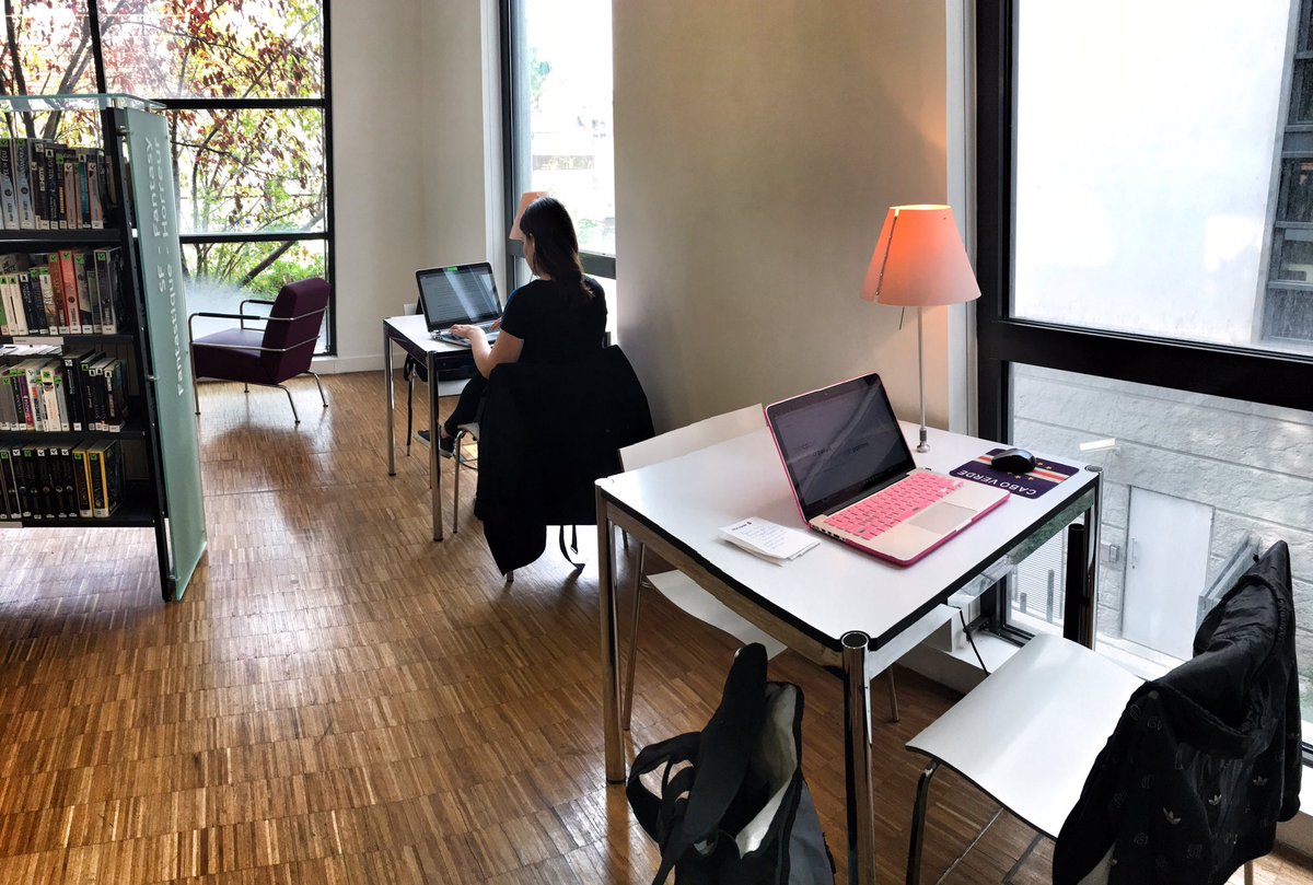 aicragellebasi's tweet image. Today&apos;s office #librarylife #LibraryLove #LibrariesAroundTheWorld @DurasBib