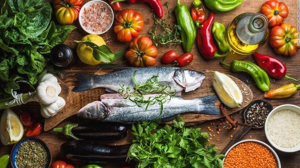 thegenehacker's tweet photo. Income inequality vs growing their own food when it comes to health. 
#Mediterranean #rdchat #traveltuesday https://t.co/rNvaOadeWu https://t.co/oYFfE7kIXj