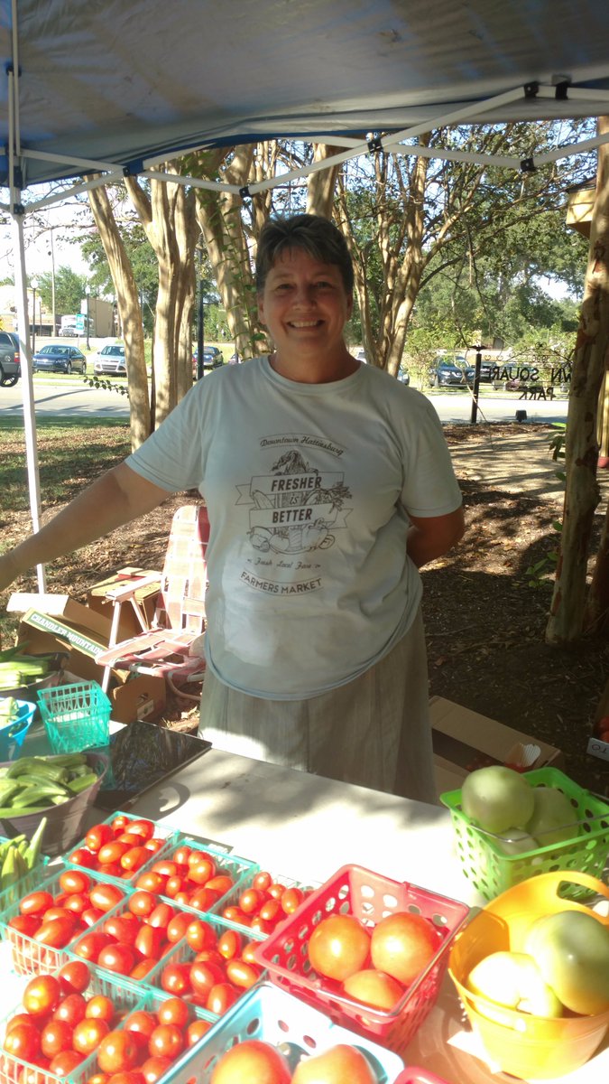 HburgMarket's tweet image. Vendor of the Week: Effie Bryant of Bryant Produce. She sells tomatoes, okra, fig preserves, salsa, green tomatoes, and boiled peanuts!