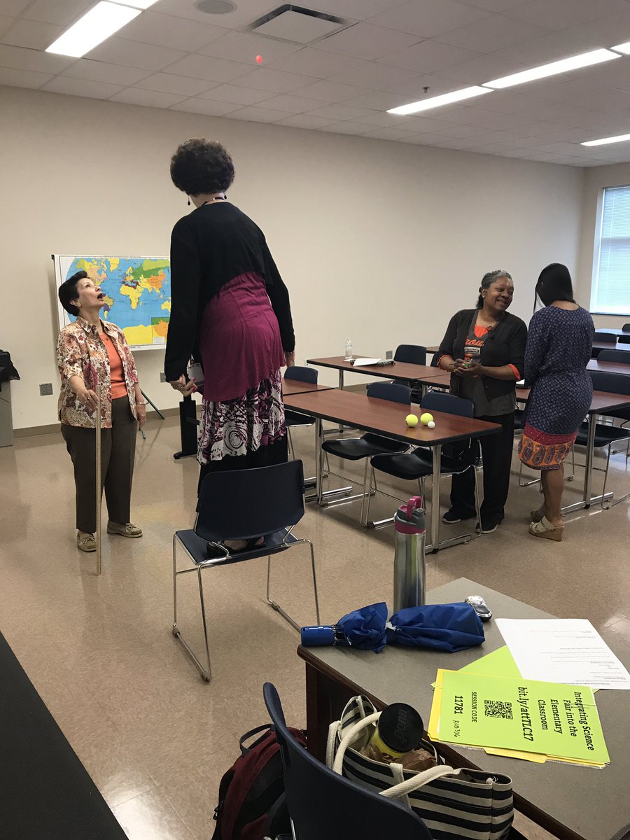 MrsYav's tweet photo. Science is a VERB! If we're gonna integrate #sciencefair into elementary we have to DO science! Such a fun group today at #TLC17GCS #gcsk12 https://t.co/JHHiYOoo3i