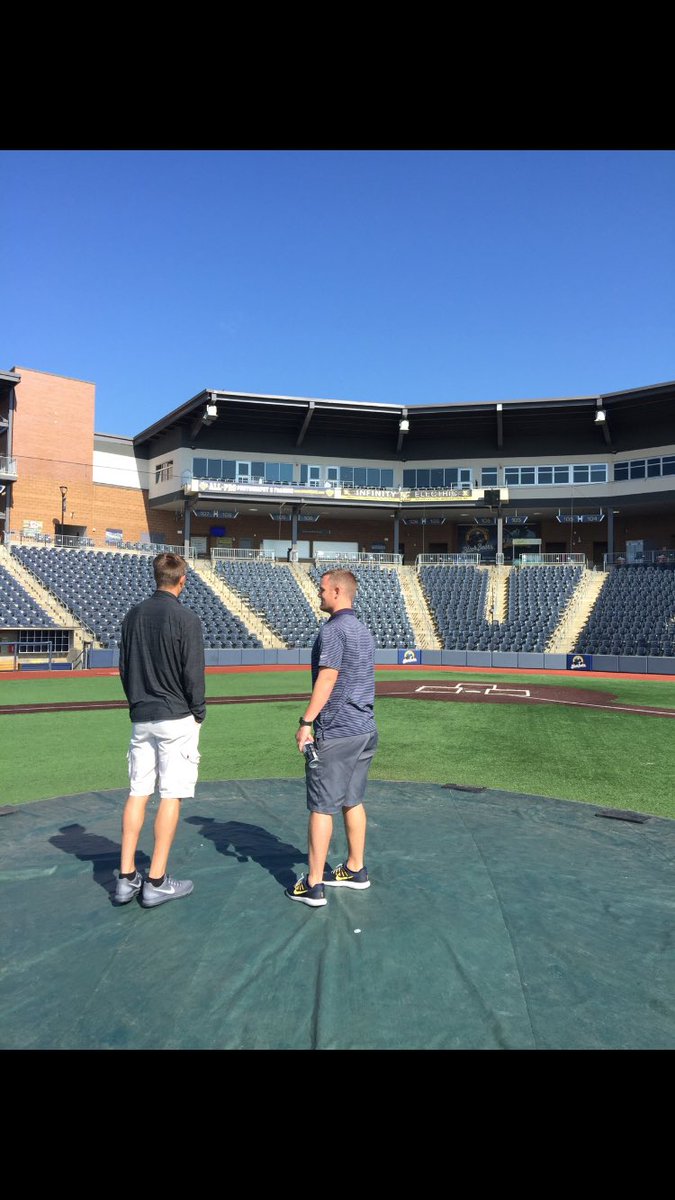 hunrose15's tweet photo. I am proud to announce I have verbally committed to further my education and baseball career at West Virginia University. #gomountaineers https://t.co/t4Lpxzvj9c