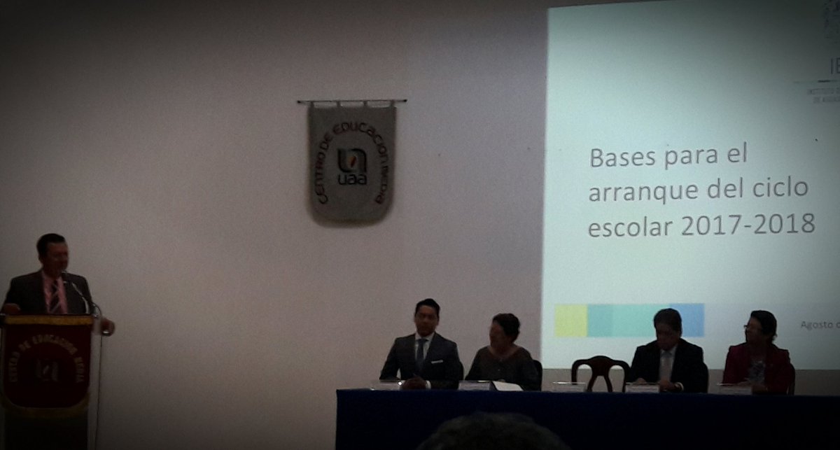 CemsadIgnacioZ's tweet photo. "Los retos de la Educ. Med. Sup. en la Implementacion del Nuevo Modelo Educativo" exposición de la Dra. Teresa Bracho  #SOYSEMSAD#SOYCECYTEA https://t.co/2uAKWbGtGR