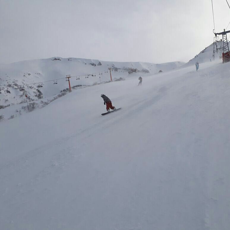 DomingoDev's tweet photo. Este día lo disfrutamos con todo el #Powder !!!
#SkiResponsable #CatedraldelPowder
☡ Recuerda el uso de cadenas es obligatorio. https://t.co/TNpCFFz68L
