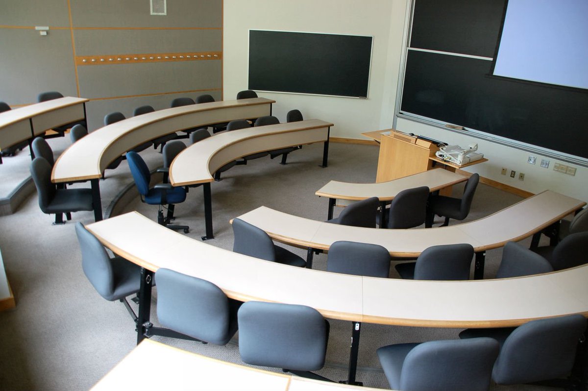 TeamGoodCall's tweet image. Half a million fewer people in the U.S. attended college this spring compared with 2 years ago. Let's look at why: goo.gl/F5WB6j