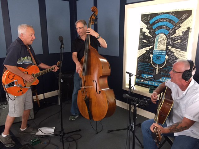 iCRV Radio (@icrvradio) on Twitter photo Shiny Lapel Trio on <a href="/iCRVradio/">iCRV Radio</a>.com LIVE! Hear the stream now on MusicNow Showcase with Ramblin' Dan Stevens. Download the iCRVradio app! Shiny Lapel Trio on <a href="/iCRVradio/">iCRV Radio</a>.com LIVE! Hear the stream now on MusicNow Showcase with Ramblin' Dan Stevens. Download the iCRVradio app!