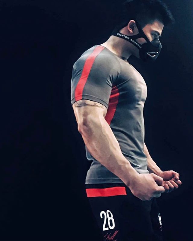 shooting_splash's tweet photo. #weibo #captainmercury
#墨丘利队长
#Shanghai #MiloMo
#Eyesforce
#MuscleJock #athletemodel https://t.co/pZXHFlxZNc