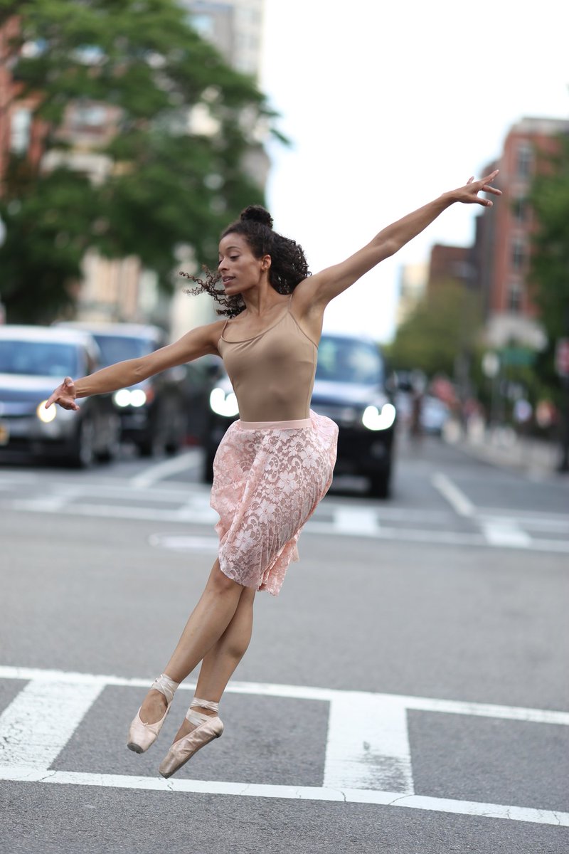 lunaradevers's tweet photo. I love jumping 😍 #dance #ballet #StreetStyle #streetphotography #photography #photoshoot #model #dancer #actor #boston #NewYork #NewYorkCity https://t.co/9c41T5wRPT