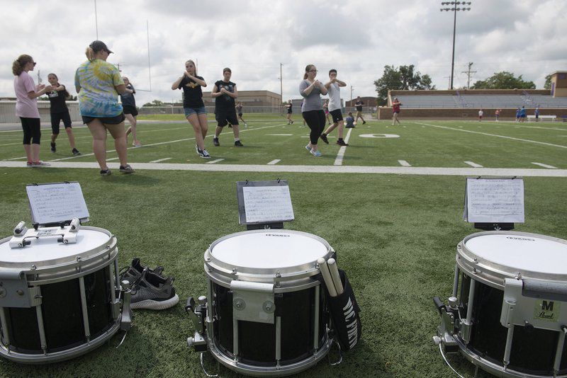 PittsburgUSD250's tweet photo. PHS Band is making some noise &amp; ready to shine at half-time. Article from @JoplinGlobe about PHS Band Camp: https://t.co/MqDQxhUPiI  🎼🥁🎺 https://t.co/ETRkuxiCTf