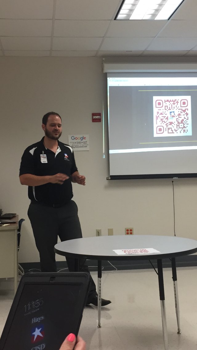 MargaretLaHue's tweet photo. Super amazing PD.  How to incorporate technology in my classroom.  #haysengage #ROAR @McCormickTigers @calebhudgens @HaysCISD https://t.co/Xl7d8dxYwo
