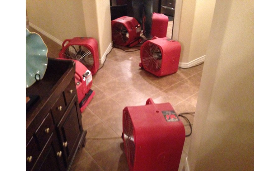 RnRMag's tweet image. Check out this case study finalist on Hail Storms submitted by @MrRestore of Lewisville, Tex bit.ly/2u4nN9S