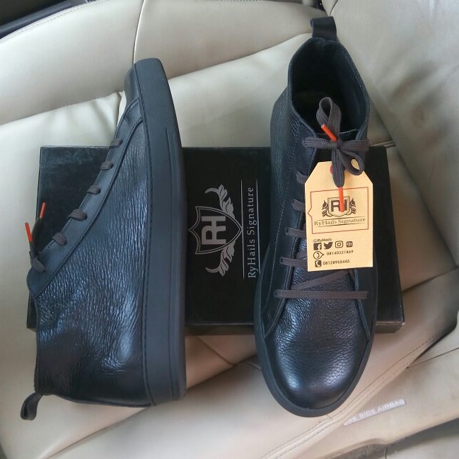 RyHails's tweet photo. #RyHails #Casual #Unique #Style #Designs #Model #Craft #Simplicity #HandmadeClassics #ClassyMen #ClassyLadies #Shoes #WhatsApp:08140321869 https://t.co/n6fihaDTvE