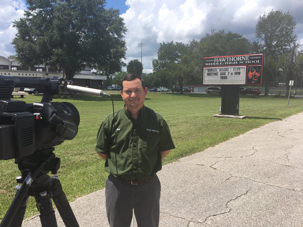 katrina__smith's tweet photo. Hawthorne Middle/HS needs to raise school rating. Tonight hear from mayor @MATTSURRENCY and the new plans to reach that goal. #SaveHawthorne https://t.co/SHWD7AgQrK
