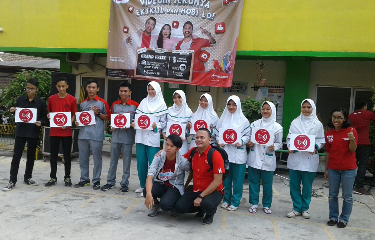 loopdepok tweet picture