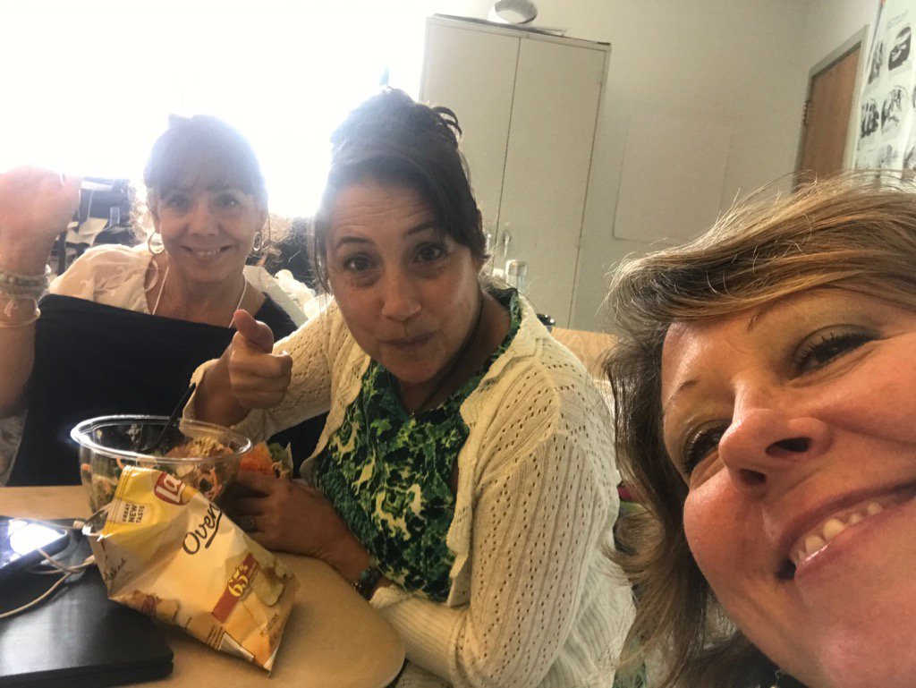 eileen_lennon's tweet photo. #sti4954 Joining you from #NYCSchoolsSTEM @InnovativeEdu @DarlynnAlfalla https://t.co/pIktB5ByGw