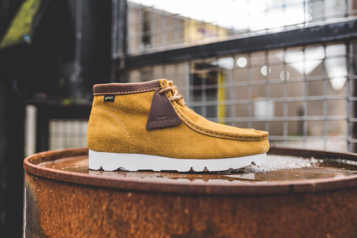 clarks wallabee boot gtx