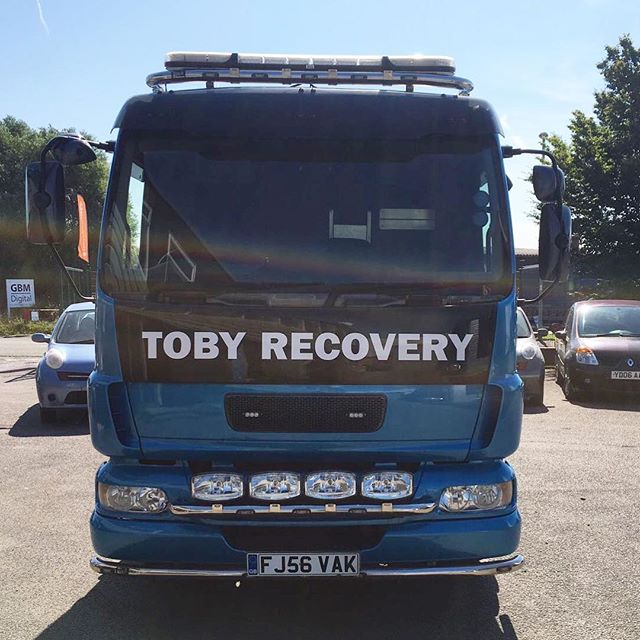 TobyTyres's tweet photo. Need a recovery service in the Manchester area? #TobyTyres is available for 24/7 for recovery! Save our number for an emergency 01618132238. https://t.co/IgJbtxszlG