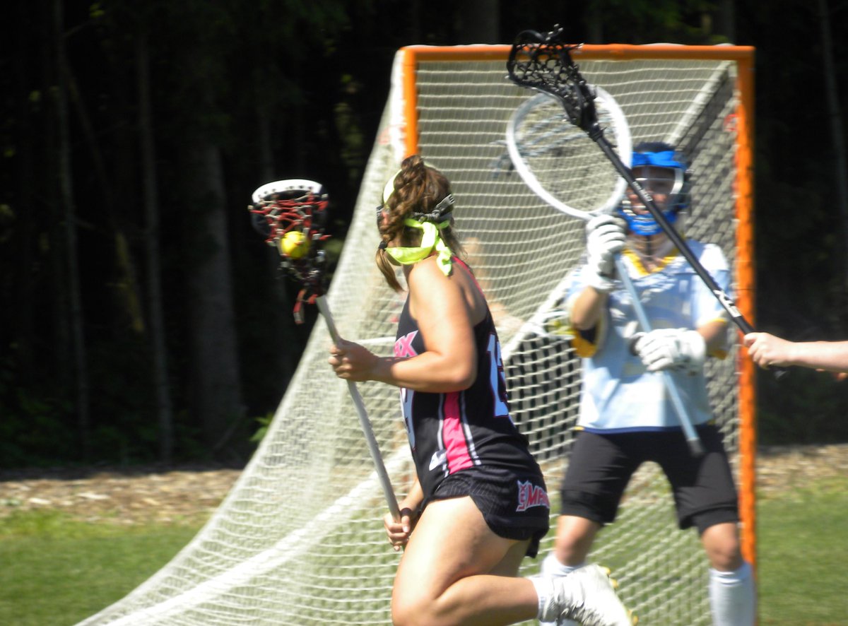 CONGRATULATIONS to Class of 2018, Sydney Perreault on her commitment to Wesleyan 👏💪🙌 Hard work pays off, proud of you! #ManiaxNation 💗