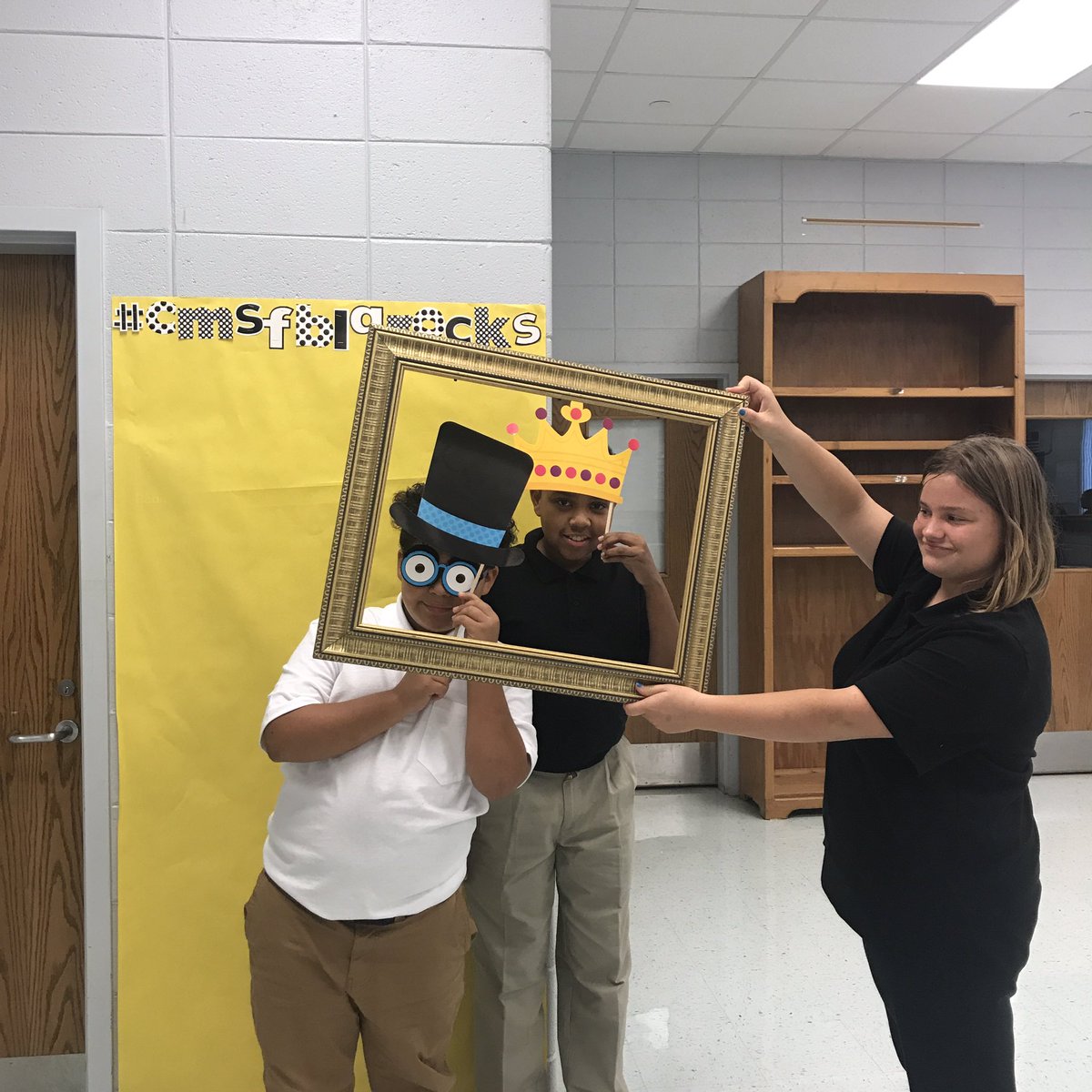 AWCMSFBLA's tweet photo. CMS FBLA Rocks the first day of school! #cmsfblarocks #gafbla #buildingbridges https://t.co/f8WFOBwyrj