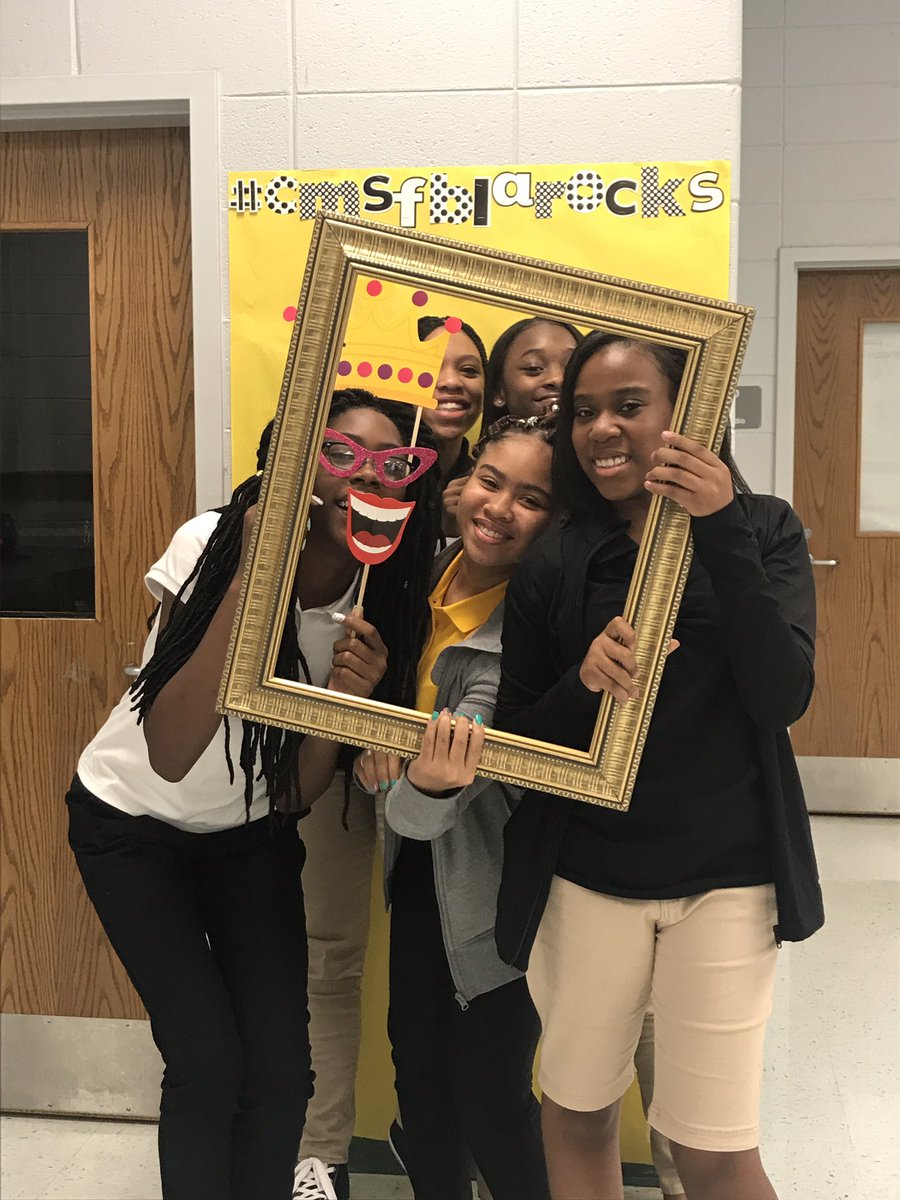 AWCMSFBLA's tweet photo. CMS FBLA Rocks the first day of school! #cmsfblarocks #gafbla #buildingbridges https://t.co/f8WFOBwyrj