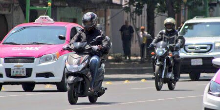 marianagc's tweet photo. Presenté propuesta para que @SEMARNAT_mx y @GobCDMX eviten someter motos a verificación. #SíMedioAmbiente #NoMedidasRecaudatorias https://t.co/HNEsOA0BpP