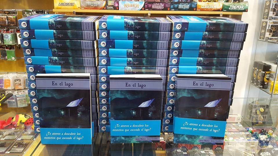 m4rtos's tweet photo. #Enellago #Literatura #libros https://t.co/G43wgNQCKl