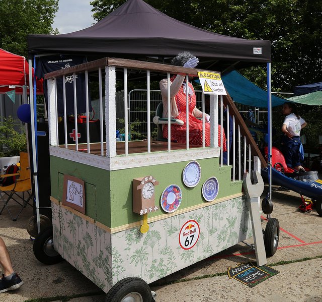 FriendsAllyPark's tweet photo. The very unlikely looking #RedBullStairlift the 67th #RedBullSoapBoxRace entrant survives. Browse extra pics: https://t.co/XSGsTHk02B https://t.co/qWXYWeELQp