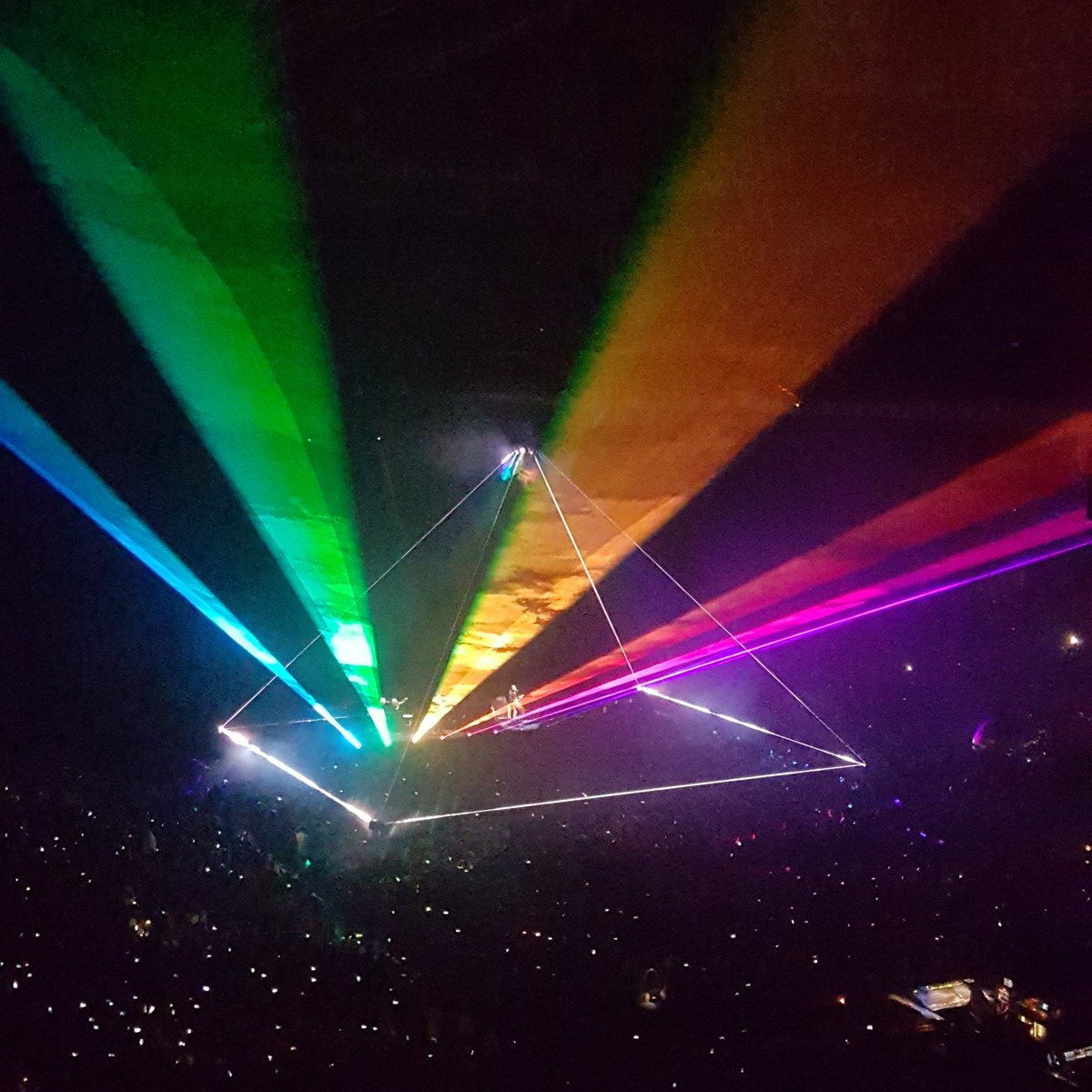 JC_Quinn's tweet photo. Saw Roger Waters last weekend. Forgot to post a pic. It was awesome! Good friends, good bars, good times! https://t.co/J3ecXmfCPx