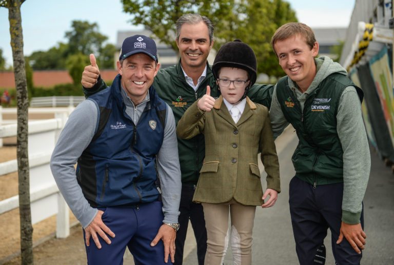 <a href="/Cian_O_Connor/">Cian O'Connor</a> <a href="/rpessoa29/">Rodrigo Pessoa</a> <a href="/BertramAllen123/">Bertram Allen</a>  meet Oisin O’Connell, age 7, from Co Waterford on eve of #dublinhorseshow <a href="/RDAIreland/">RDAI</a>