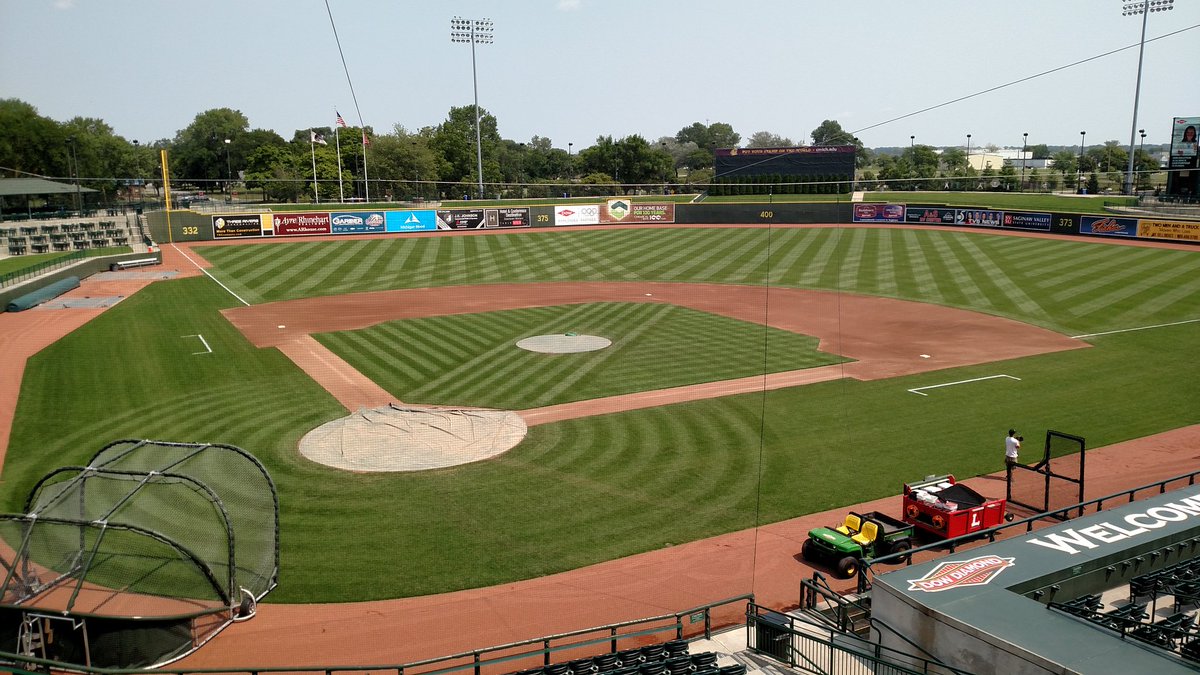 kelren31's tweet photo. A little beat up around HP but we're looking 💯 #DiveIn #15gamesleft https://t.co/6uB6utfeJV