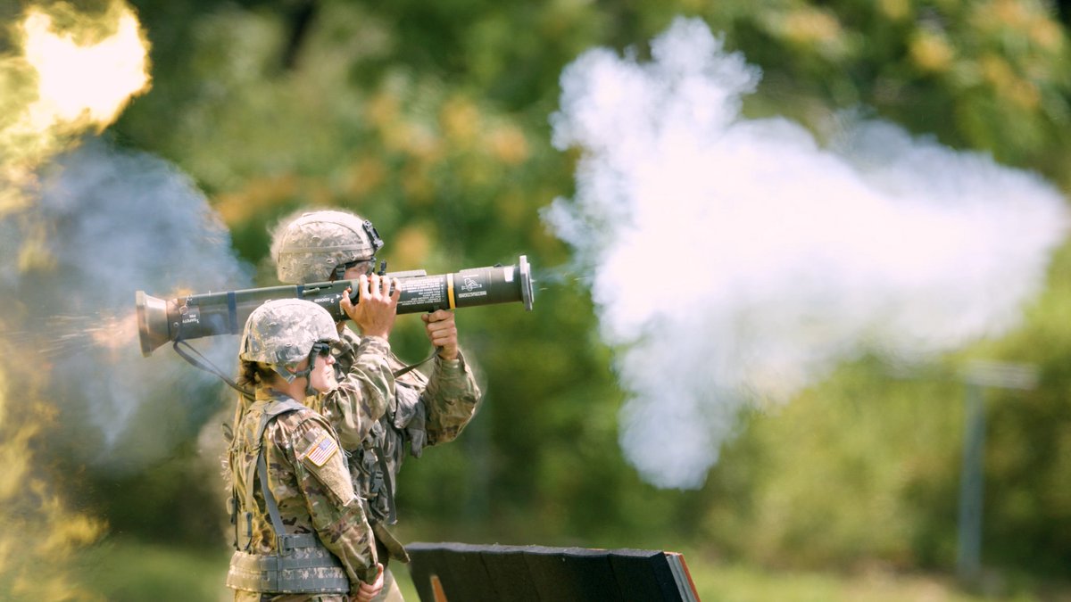 WestPoint_USMA's tweet photo. #USMA2021 new cadets are getting acquainted with the AT-4 Anti-Tank Weapon &amp; M249 Squad Automatic Weapon during familiarization training https://t.co/aPJ4a0v81i