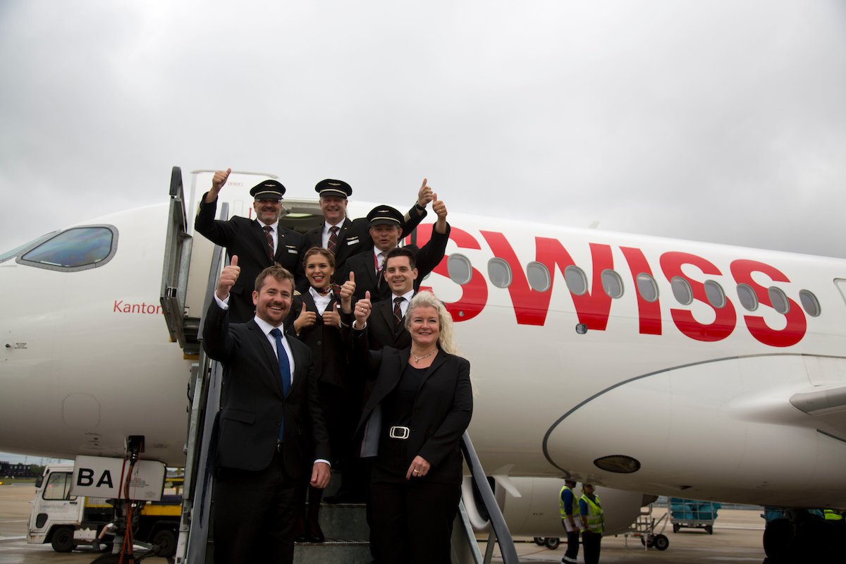 MHI_RJ's tweet photo. #flySWISS #CSeries completes its first commercial flight to #LCY@LondonCityAir! #avgeek #IngenuityInFlight https://t.co/6iMGB9kBXI https://t.co/xw033i55HC