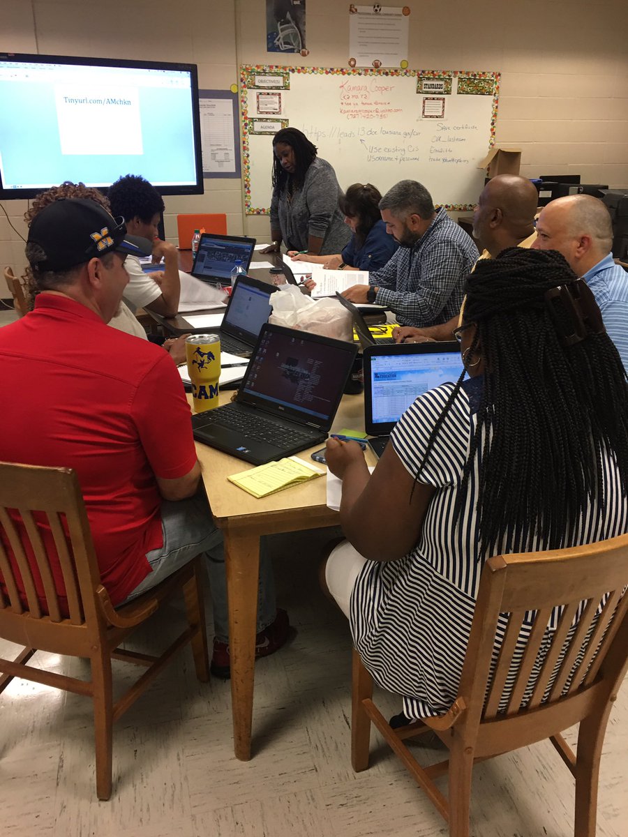 AgileMind_JoeyA's tweet photo. The teachers/leaders at @MoloMiddle are #amazing So proud to be sharing @agilemindinc and @utdanacenter good work in #Louisiana #Tier1Math https://t.co/bdlQSxOR0r