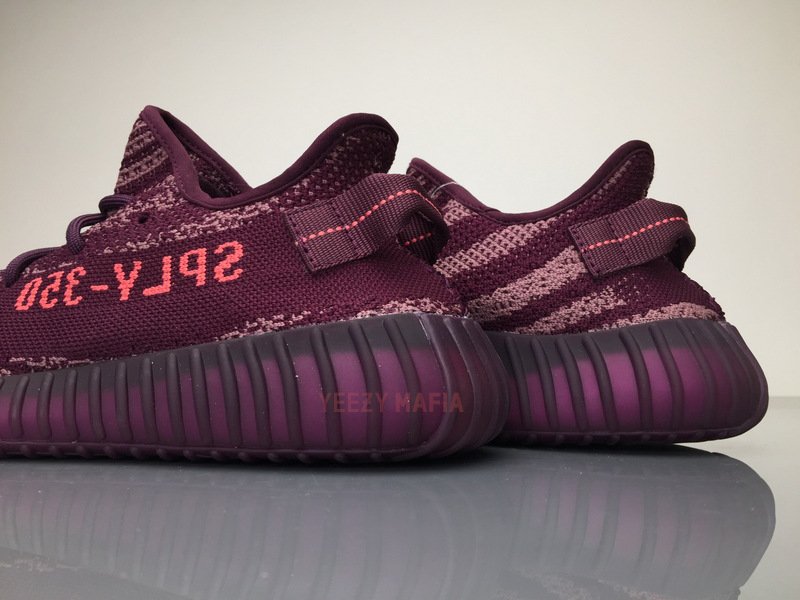 adidasalerts's tweet photo. First look at the upcoming Red Night Yeezy Boost 350 V2. (via @theyeezymafia) https://t.co/RhU2Hbb0KY