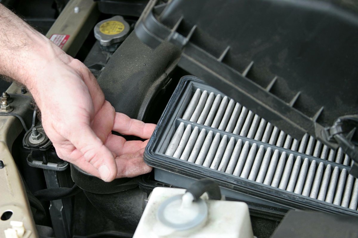 mckinneyauto's tweet photo. #TuesdayTips Make sure to check your vehicle's air filters. Summer is the time to remove your air filter to clean/buy a new filter if needed https://t.co/O8CV4raID2