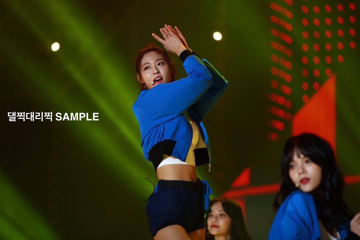 eofl01021's tweet photo. -SAMPLE (원본)
*행사•데이터 문의시 행사명/가수/멤버 
  꼭 말씀해주세요!
*장비는 오막삼,새아빠,백사투 사용 https://t.co/psFdPyG8fz