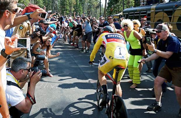 SumCoSports's tweet photo. Where to park, where to drive and where to avoid in #Breckenridge for the #ColoradoClassic cycling race on Friday: https://t.co/iVcHmjtlOg https://t.co/QaeefhHjrA
