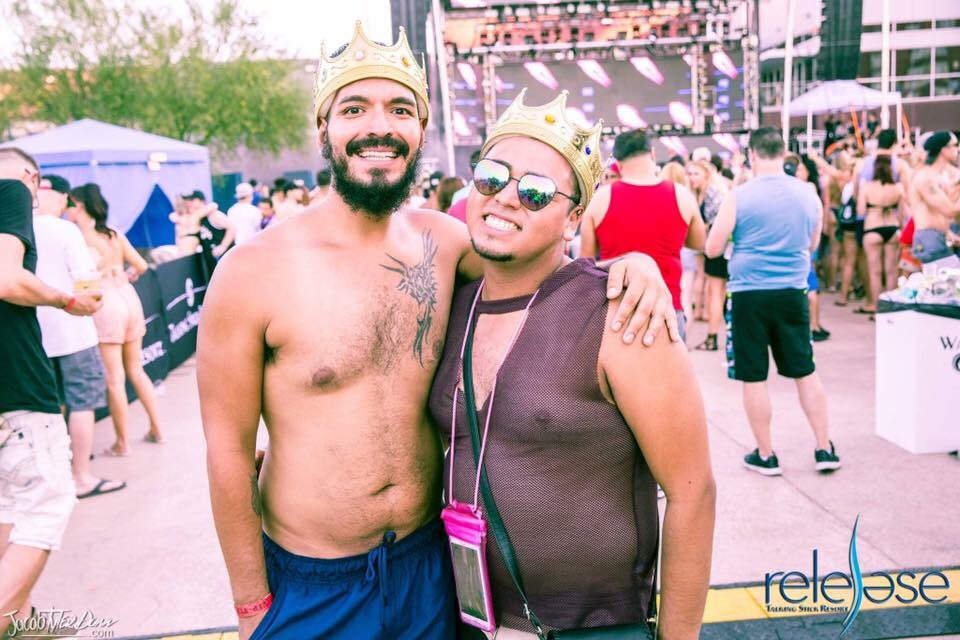 loveyoumeanit__'s tweet photo. @ReleaseAtTSR @RelentlessBeats thanks for catching a great moment 👑🐠☀️🏖 #firstpoolparty #birthdayweek 💕 https://t.co/yJ6zgcaj47