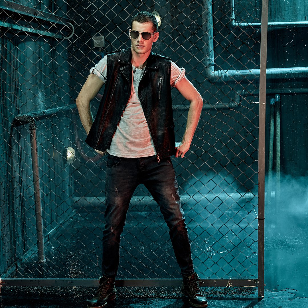 Ray-Ban on Twitter: "Wear a look with substance // Dare to