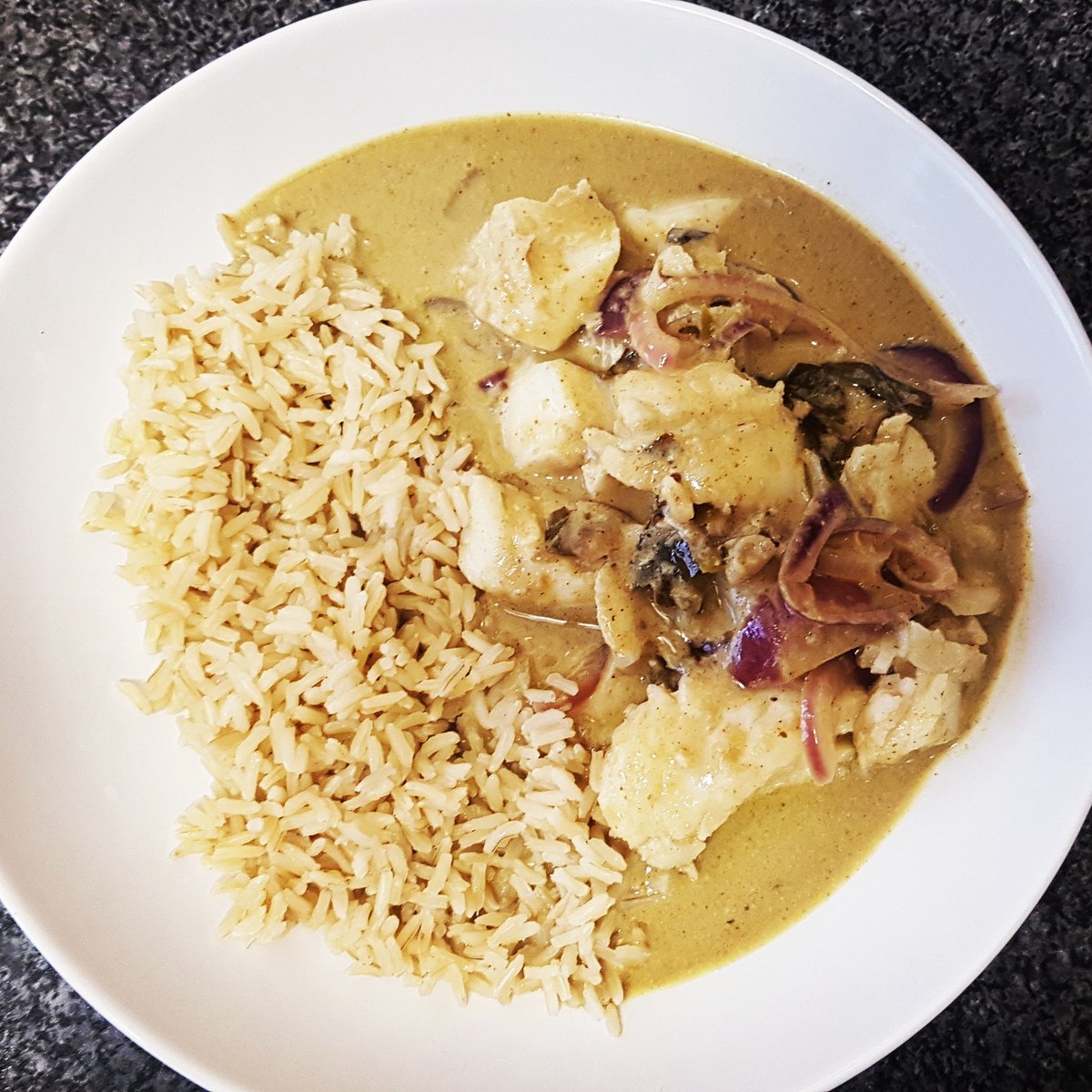 mrsallencooks's tweet photo. Keralan #fish #curry for dinner tonight. Made using @waitrose keralan curry paste. #mrsallencooks #foodinspo #foodblogger #foodies https://t.co/36lMjeZ4xC