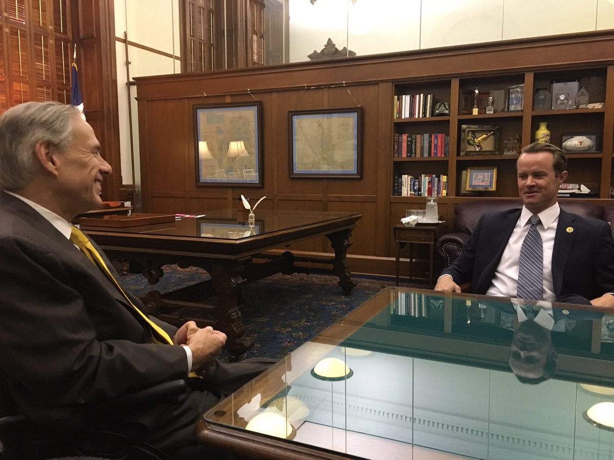 TxLegMemes's tweet photo. That face you make when you're praying that your friends don't catch you cheating on them @DadePhelan #txlege https://t.co/rGdxnkrGtj