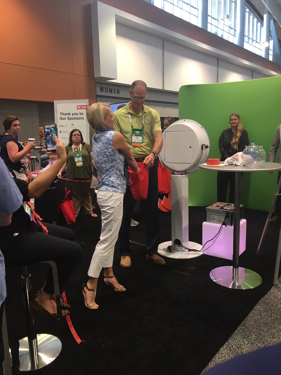 IAVMWHQ's tweet photo. Congratulations to Tammy Koolbeck, winner of the #IAVMFoundation 50/50 raffle! #VC17 https://t.co/W1b0akkYq6