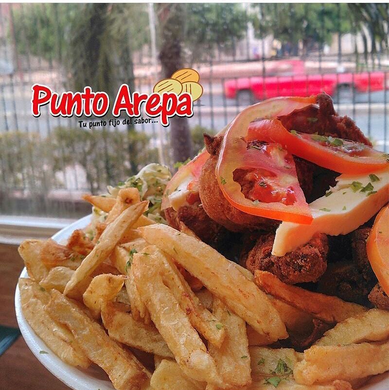 PuntoArepaPF's tweet photo. ¿Todavía no has comido? ¿Que estas esperando? Estos ricos chicharrones de pollo con papitas fritas te están espera… https://t.co/mAaYGzwkEg https://t.co/VnOUQRltjP