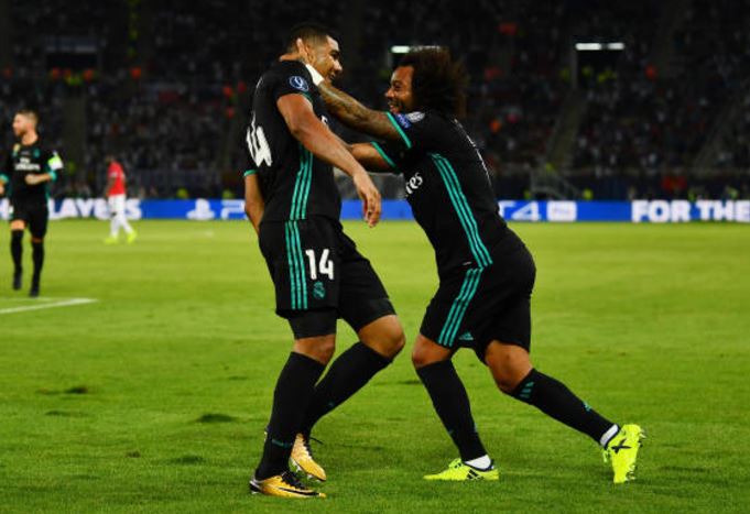 ViXDeportes's tweet photo. ¡Descanso! Real Madrid acaricia el título de la Supercopa de Europa.
@realmadrid 1-0 @ManUtd. Gol de Casemiro (23')
#UEFASuperCopa 🏆 https://t.co/1k4yXs8eVG
