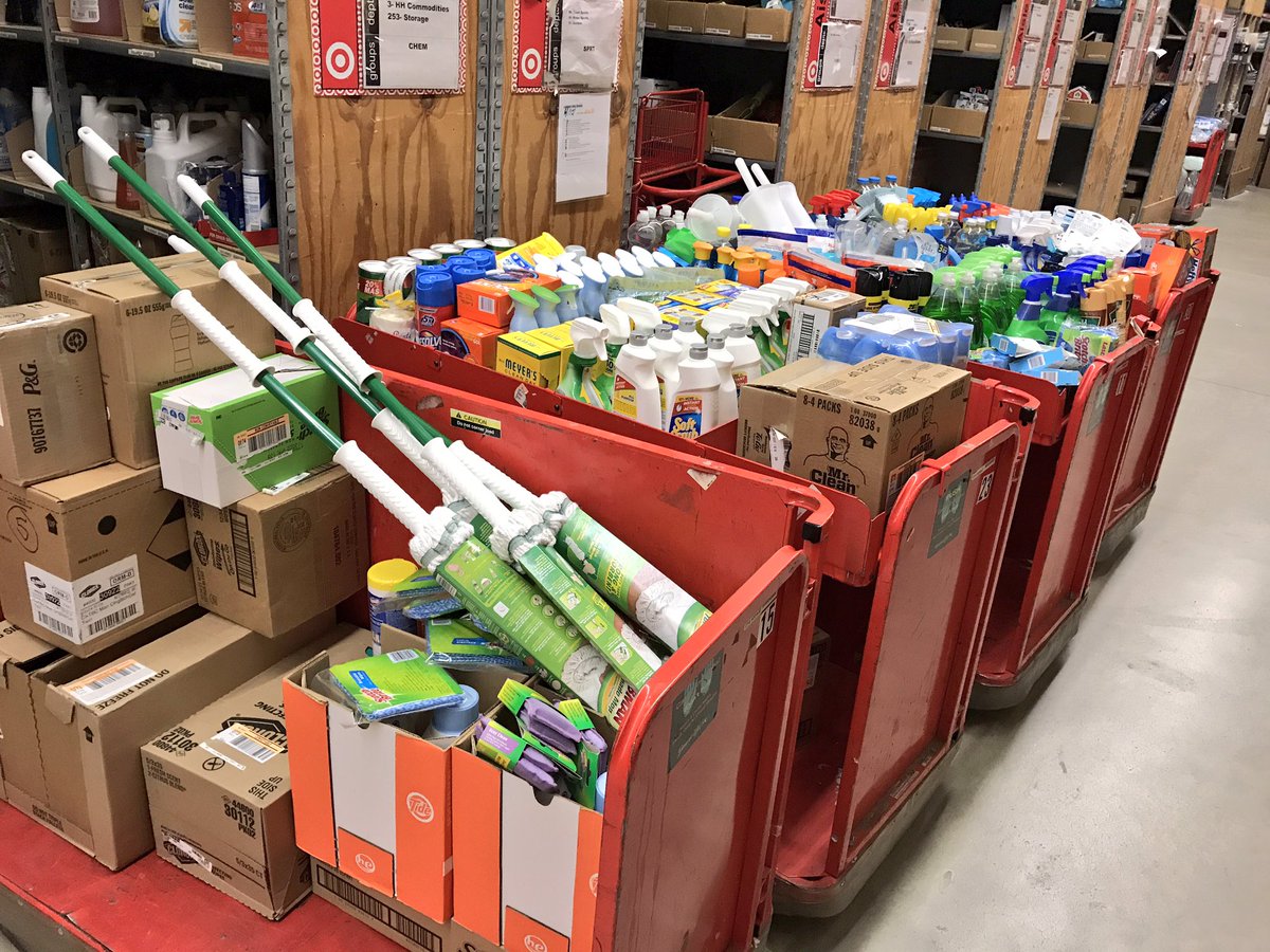 Dropping a man caf of 800 eaches of chemical on a close night like.... 🎤👇🏽#MicDrop #D140FillsForBills