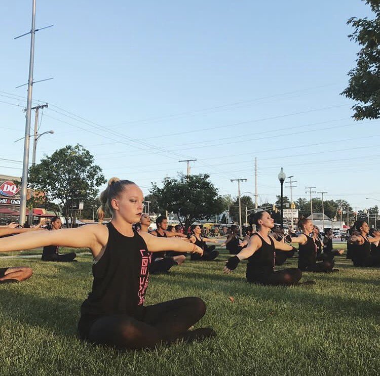 scvanguard's tweet photo. SCVC Color Guard out here warming up in Michigan City before @DCI Open Class! #SCVC2017 #InPieces https://t.co/TLQW78hSXA
